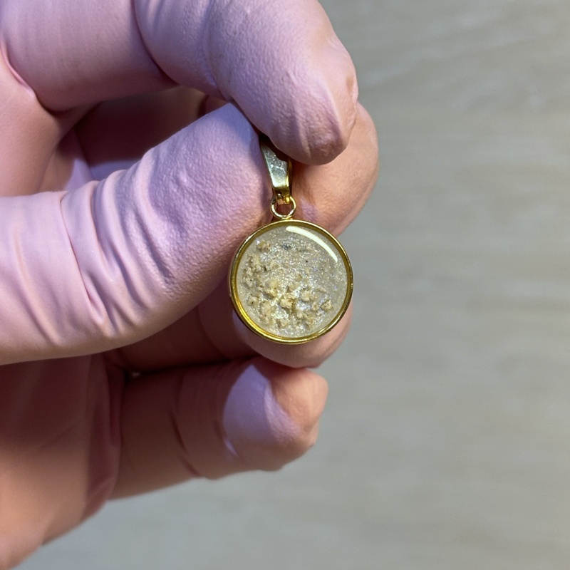 Hingekee mälestusehe Olivia 2.jpeg