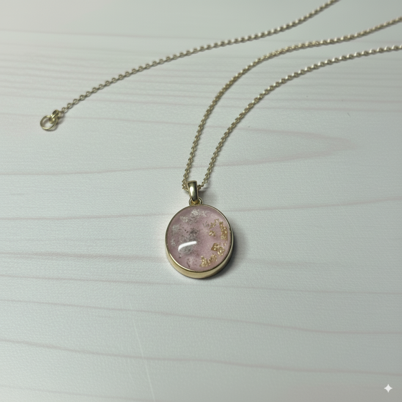 ovaalne ripats roosa kivike tuhaga hingekee.ee.png